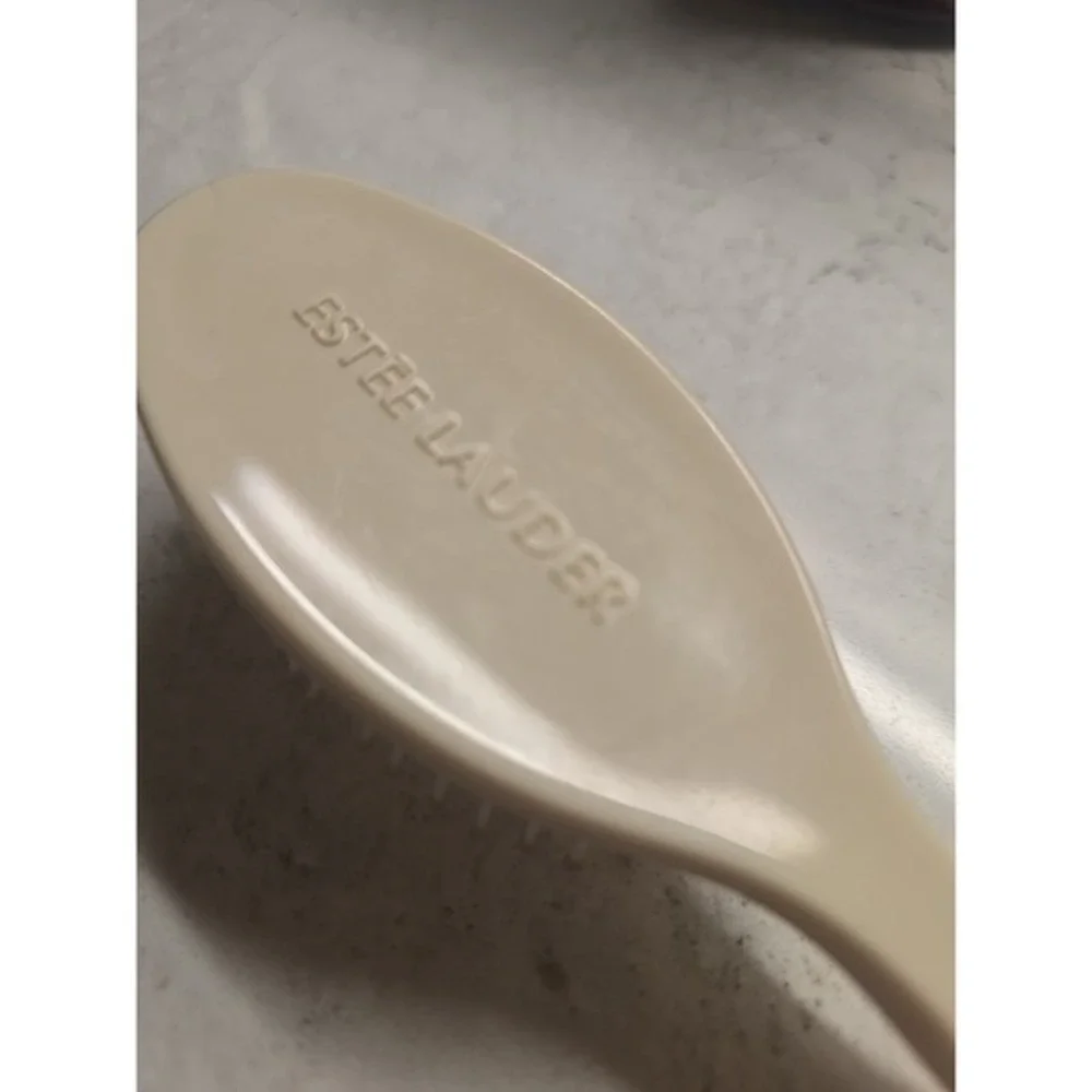 Vintage Estee Lauder Hair Brush Ball Tipped Small Travel Purse White Plastic‎